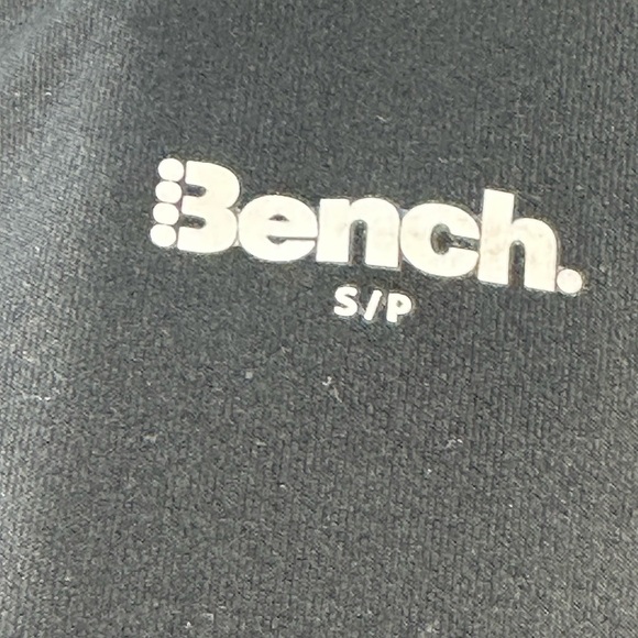 Bench Sleeveless Cross Back Long Tank Top - Black - size Small - Picture 6 of 10